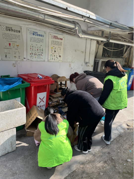 买球手机登录入口-买球(中国)开展宣传“垃圾分类”志愿服务活动